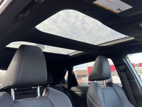 Used 2025 Toyota bZ4X AWD w/ Weather Package image 17