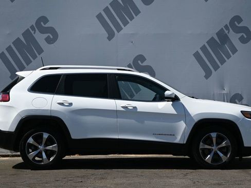 Used 2019 Jeep Cherokee Limited FWD image 4