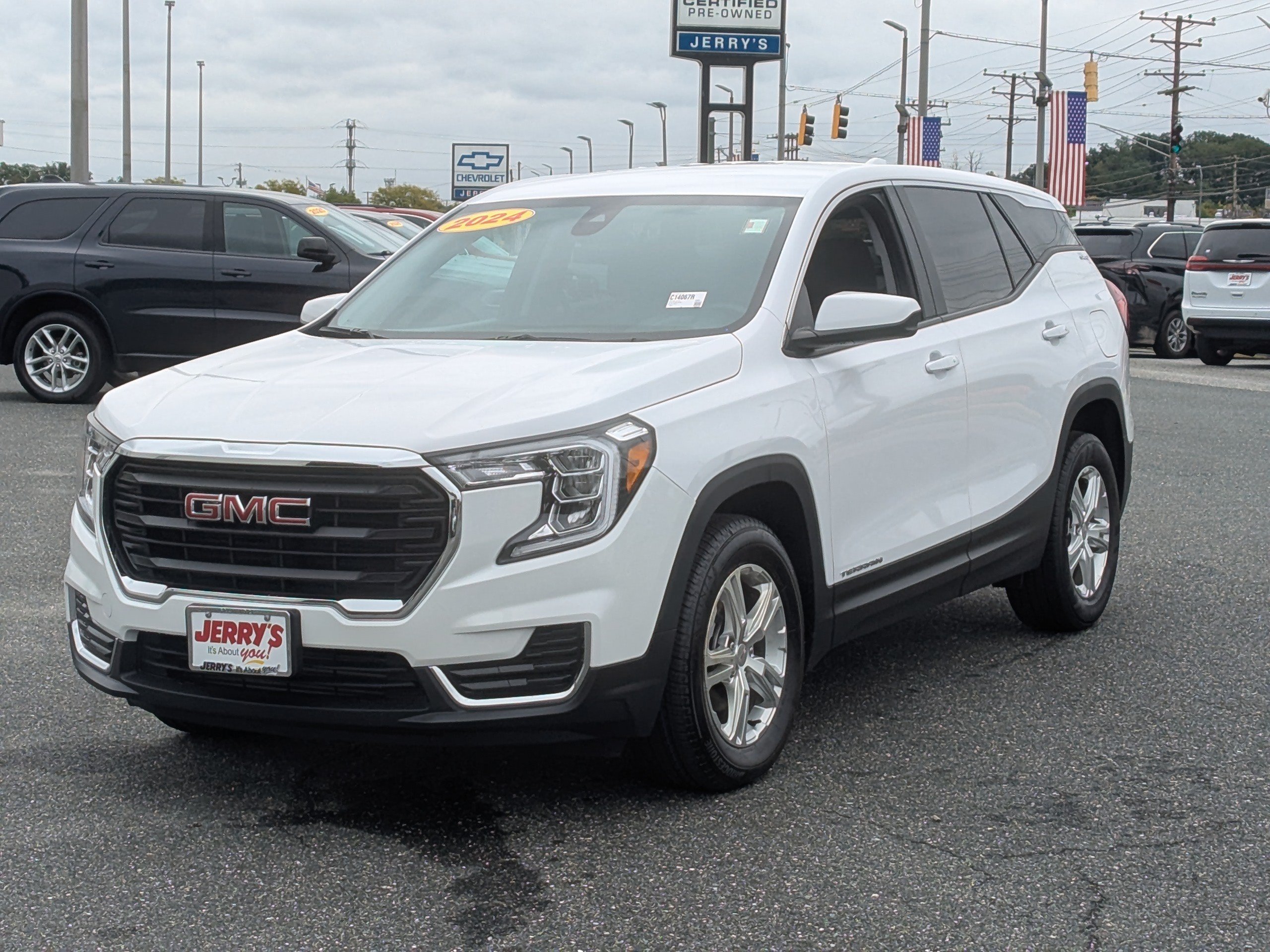 Certified 2024 GMC Terrain SLE AWD/4WD image 4