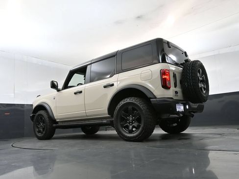 Used 2025 Ford Bronco Big Bend w/ Black Diamond Package AWD/4WD image 19