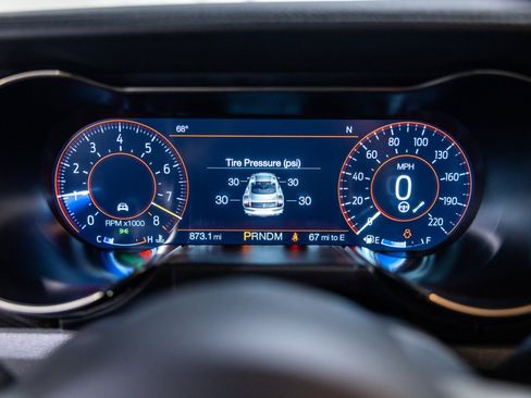 Used 2022 Ford Mustang Shelby GT500 w/ Carbon Fiber Track Pack RWD image 42