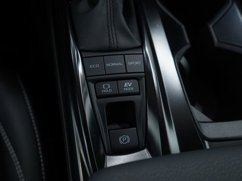 Used 2025 Toyota Camry SE image 22