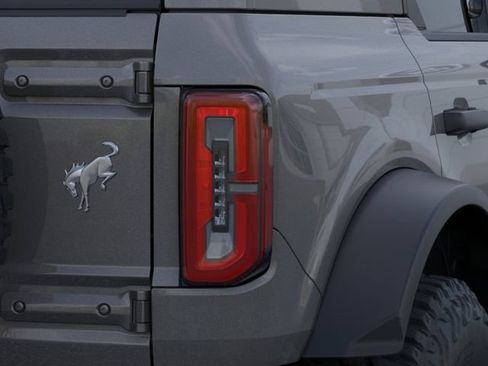New 2026 Ford Bronco Badlands w/ Sasquatch Package AWD/4WD image 23