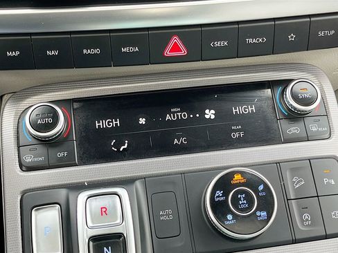 Used 2023 Hyundai Palisade Calligraphy AWD/4WD image 16