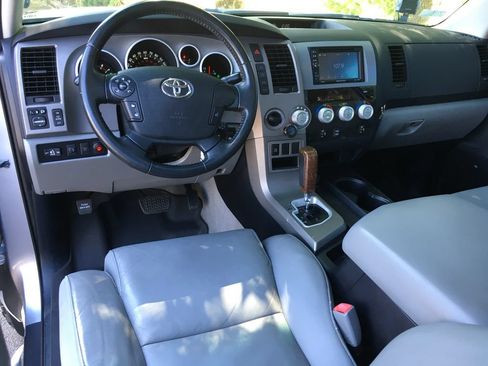 Used 2010 Toyota Tundra Limited AWD/4WD image 26