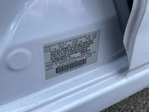 Used 2025 Nissan Versa SV FWD image 24