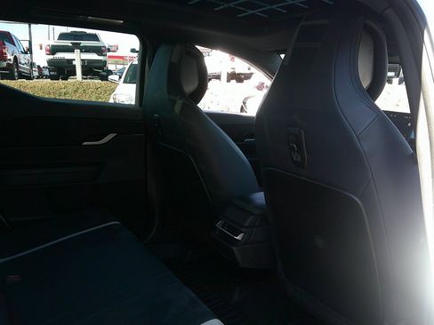 Used 2023 Fisker Ocean One image 22