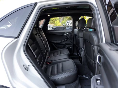 Certified 2023 Porsche Macan GTS AWD/4WD image 51