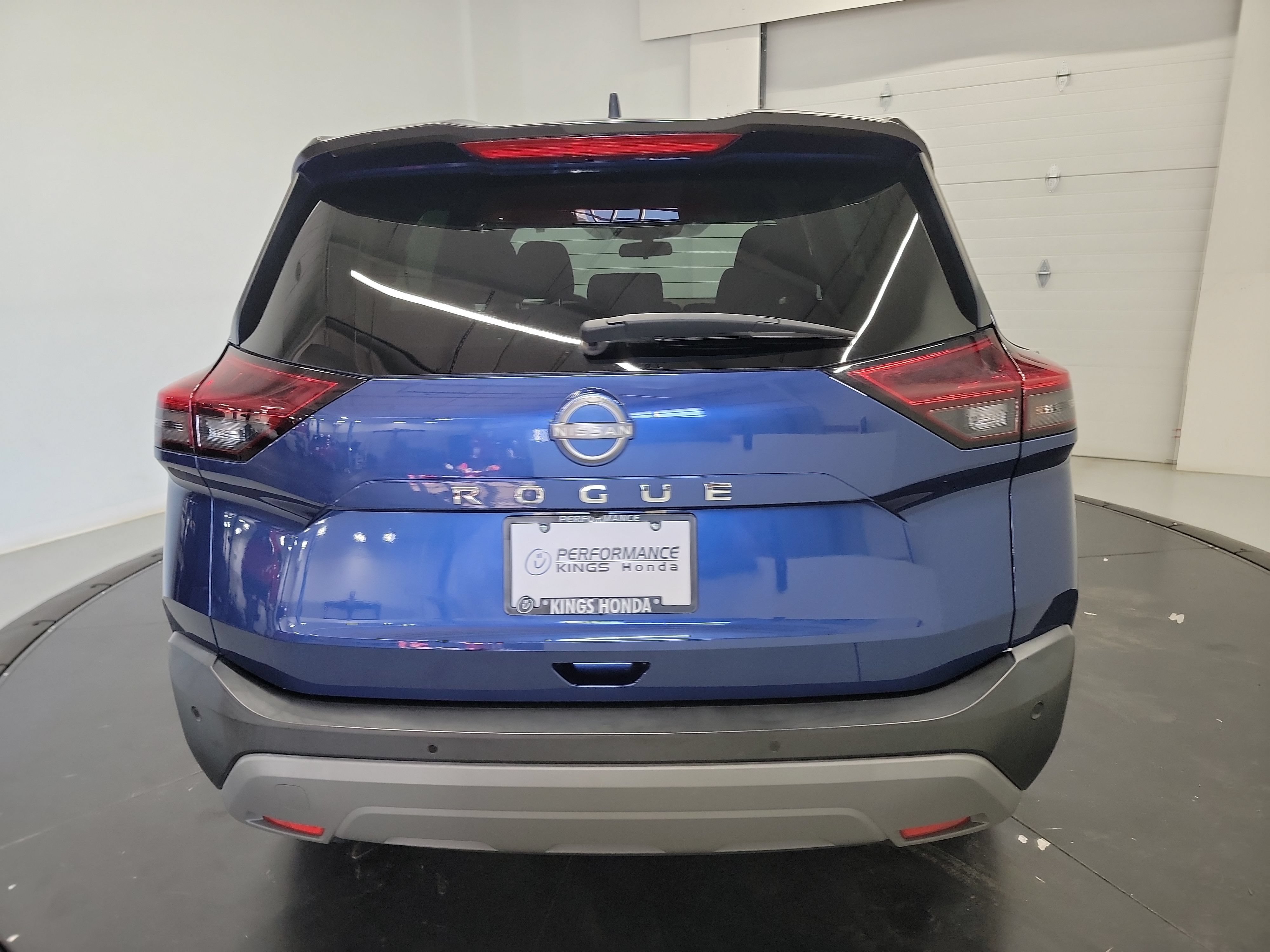 Used 2023 Nissan Rogue S FWD image 13