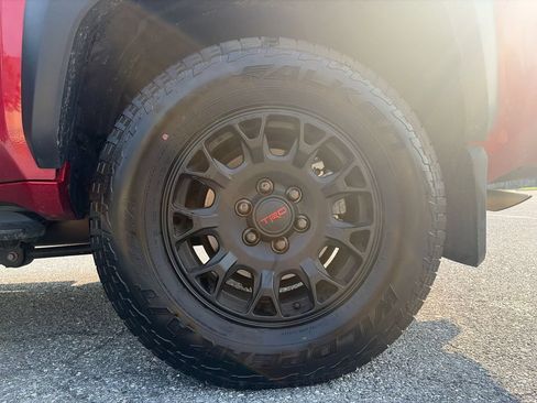 Used 2025 Toyota 4Runner TRD Off-Road Premium w/ Tow Technology Package AWD/4WD image 34