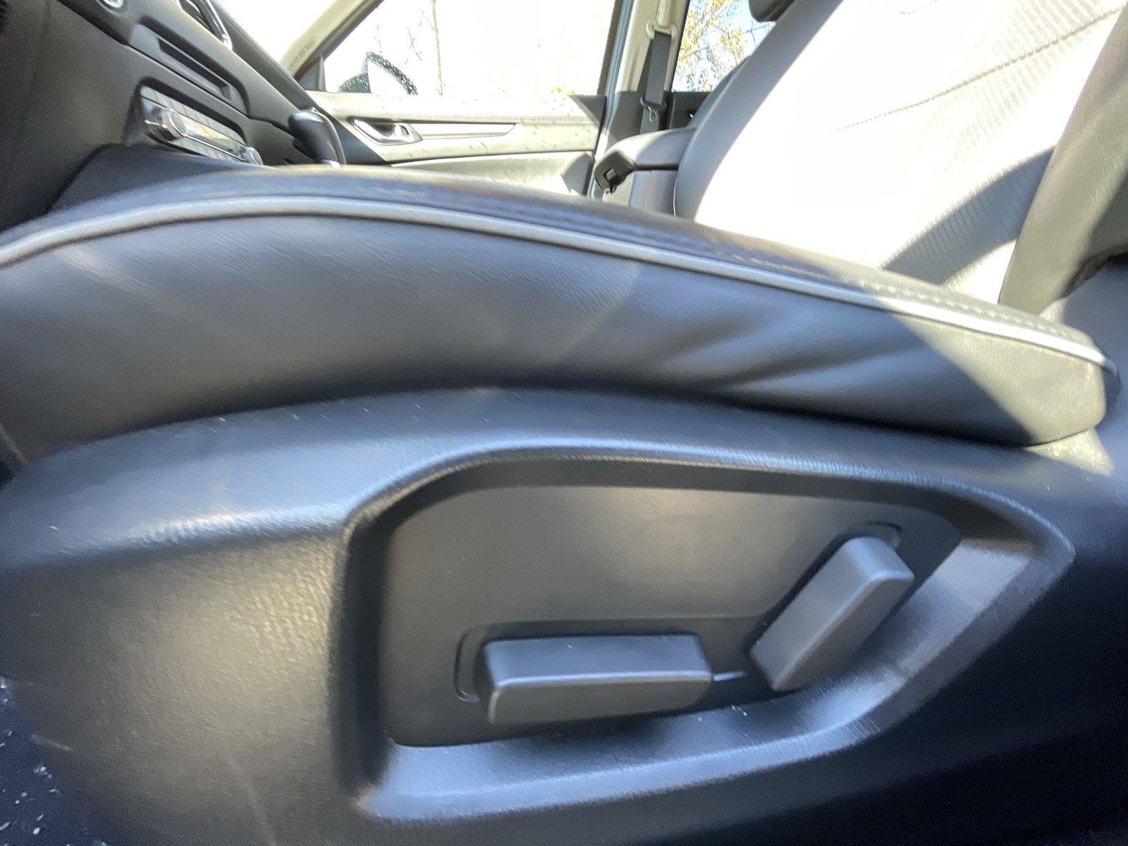 Used 2025 MAZDA CX-5 AWD 2.5 S w/ Select Package image 13