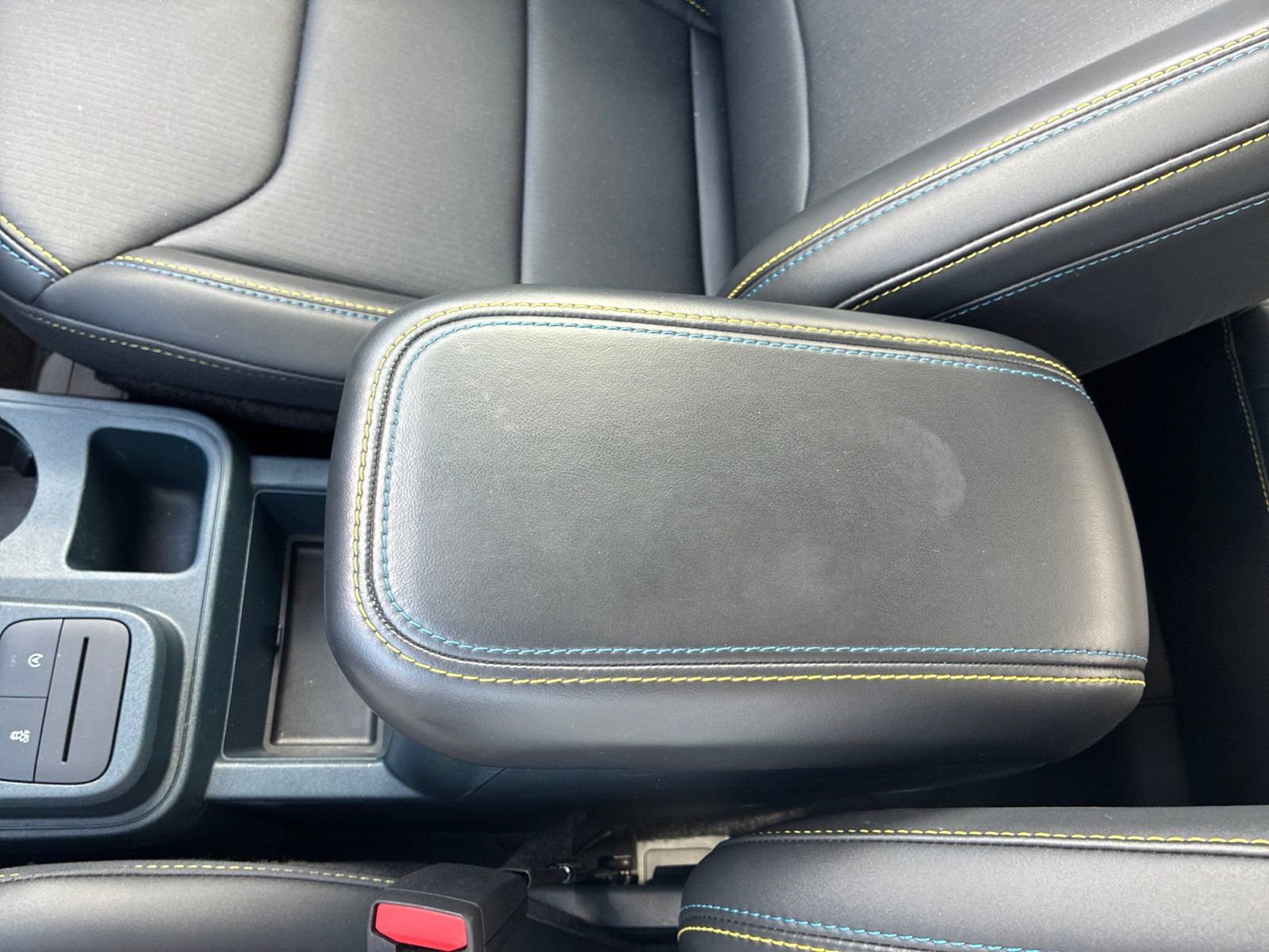 Used 2025 Ford Maverick Lobo AWD/4WD image 32