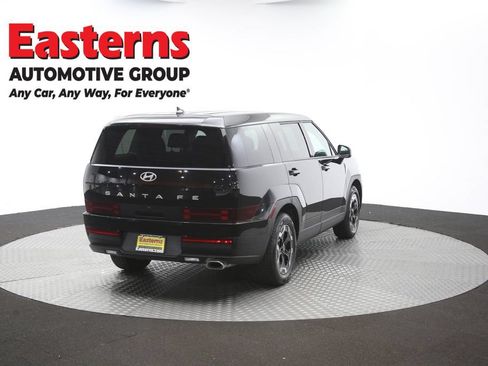 Used 2025 Hyundai Santa Fe SE FWD image 38