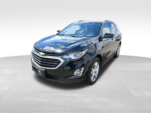 Used 2019 Chevrolet Equinox LT w/ LT True North Edition AWD/4WD image 2