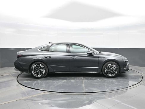 Certified 2025 Hyundai Sonata SEL image 9