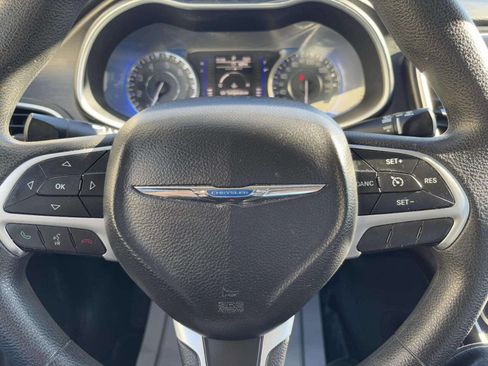 Used 2015 Chrysler 200 Limited image 25