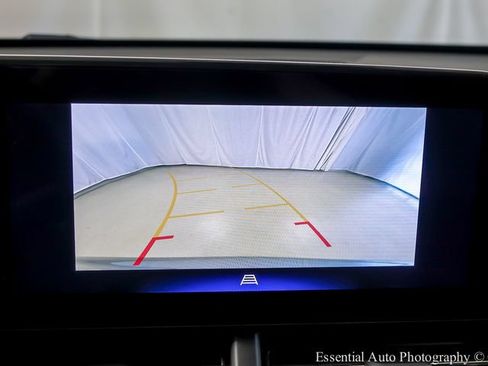 Used 2025 Chevrolet Trax LT FWD image 15