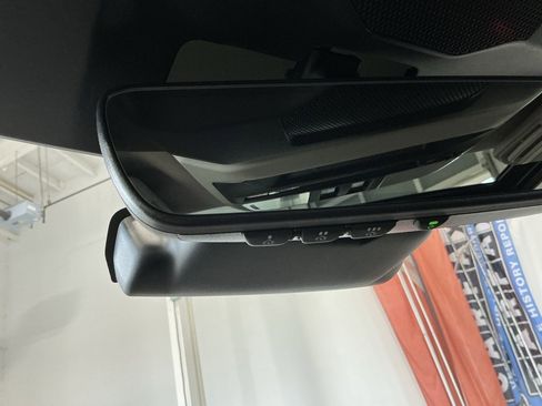 Used 2024 Subaru Impreza 2.0i Sport image 17