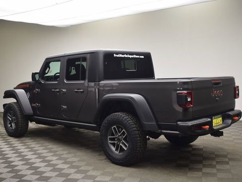 New 2026 Jeep Gladiator Mojave w/ Steel Bumper Group image 14