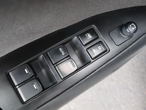 Used 2011 Suzuki Kizashi SE AWD/4WD image 27
