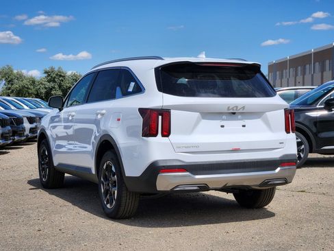 New 2026 Kia Sorento S AWD/4WD image 3