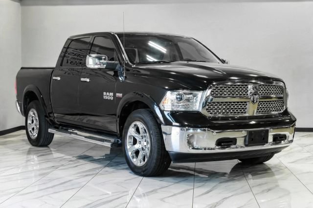 Used 2017 RAM 1500 Laramie w/ Convenience Group AWD/4WD image 7