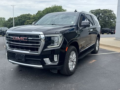 Used 2022 GMC Yukon SLT w/ SLT Premium Package AWD/4WD image 2
