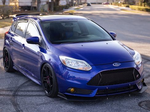 Used 2013 Ford Focus ST image 2