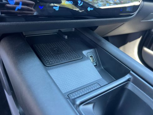 Used 2024 Hyundai Ioniq 6 SEL image 31