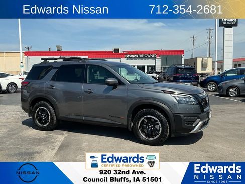 Used 2025 Nissan Pathfinder Rock Creek AWD/4WD image 1