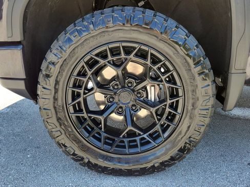 Used 2024 GMC Sierra 1500 Elevation w/ Elevation Premium Package RWD image 6