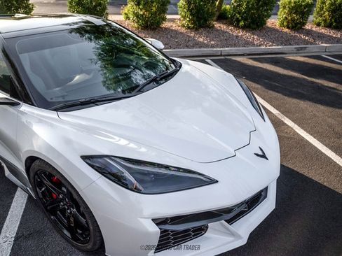 Used 2025 Chevrolet Corvette E-Ray AWD/4WD image 58