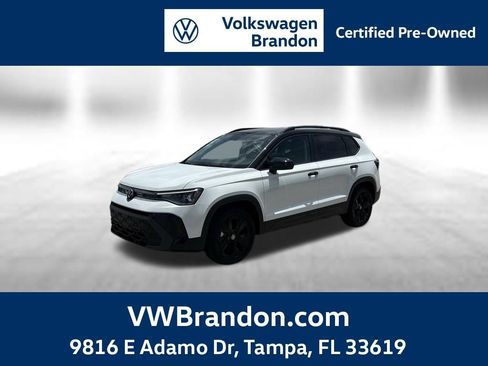 Used 2025 Volkswagen Taos SE FWD image 1