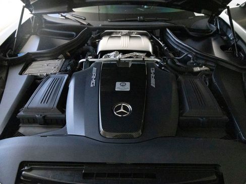 Used 2019 Mercedes-Benz AMG GT R image 23
