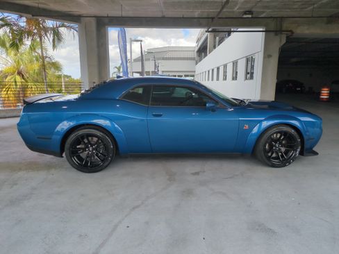 Used 2023 Dodge Challenger R/T Scat Pack image 4