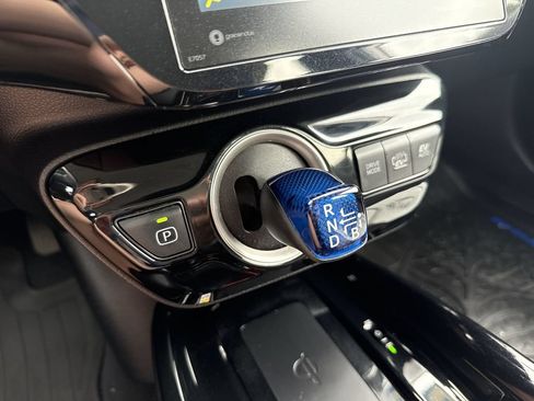 Used 2020 Toyota Prius Prime XLE FWD image 20