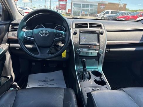 Used 2016 Toyota Camry XLE FWD image 7