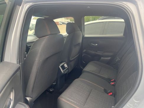 Used 2025 Honda HR-V Sport image 10
