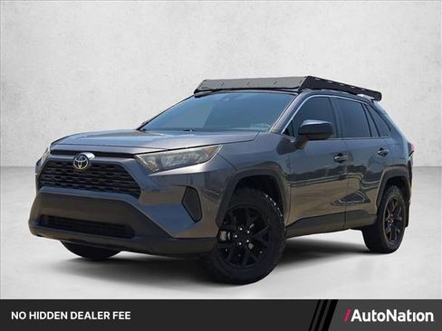 Used 2021 Toyota RAV4 LE AWD/4WD image 1