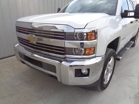 Used 2015 Chevrolet Silverado 2500 LT w/ LT Convenience Package image 87