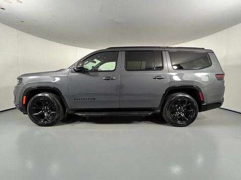 Used 2023 Jeep Wagoneer Series II AWD/4WD image 4