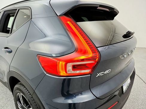 New 2026 Volvo XC40 B5 Core w/ Climate Package image 31
