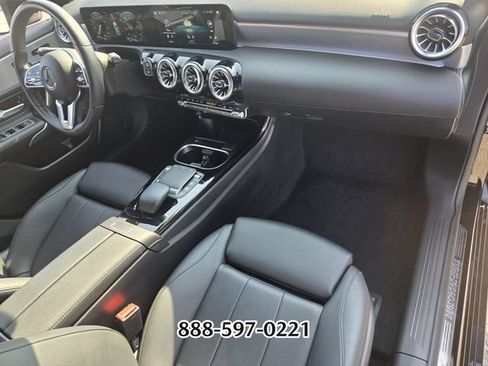 Used 2022 Mercedes-Benz A 220 image 18