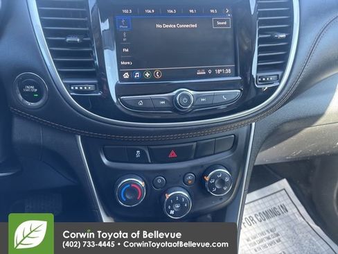 Used 2021 Chevrolet Trax LT w/ Driver Confidence Package image 25