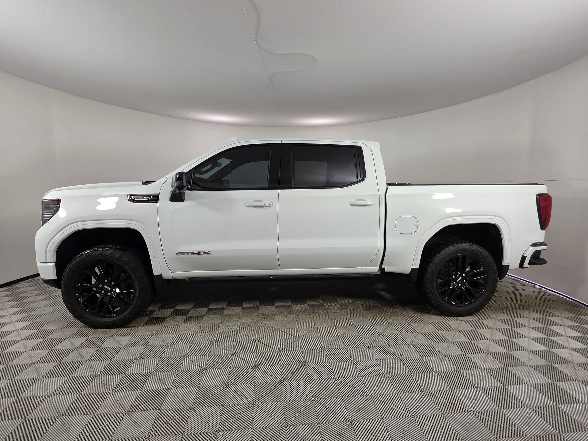 Used 2022 GMC Sierra 1500 AT4X AWD/4WD image 40