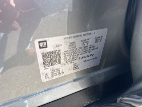 Used 2025 GMC Acadia Elevation image 39