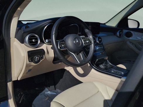 Used 2022 Mercedes-Benz GLC 300 image 24