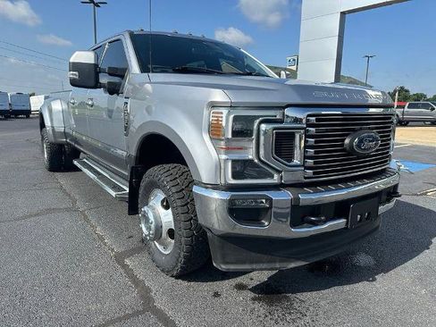 Certified 2022 Ford F350 Lariat w/ Lariat Ultimate Package AWD/4WD image 3