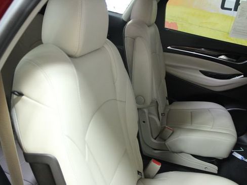 Used 2019 Buick Enclave Essence w/ Trailering Package, 5000 lbs. FWD image 9