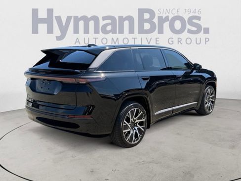 Used 2025 Jeep Wagoneer S Limited image 3